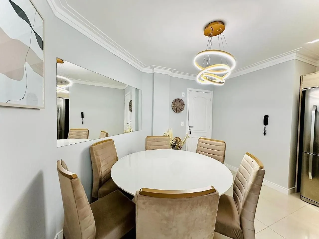 175 - Lindo Apartamento 3 Dormitorios Na Praia De Bombas 邦比尼亚斯 0*,  巴西
