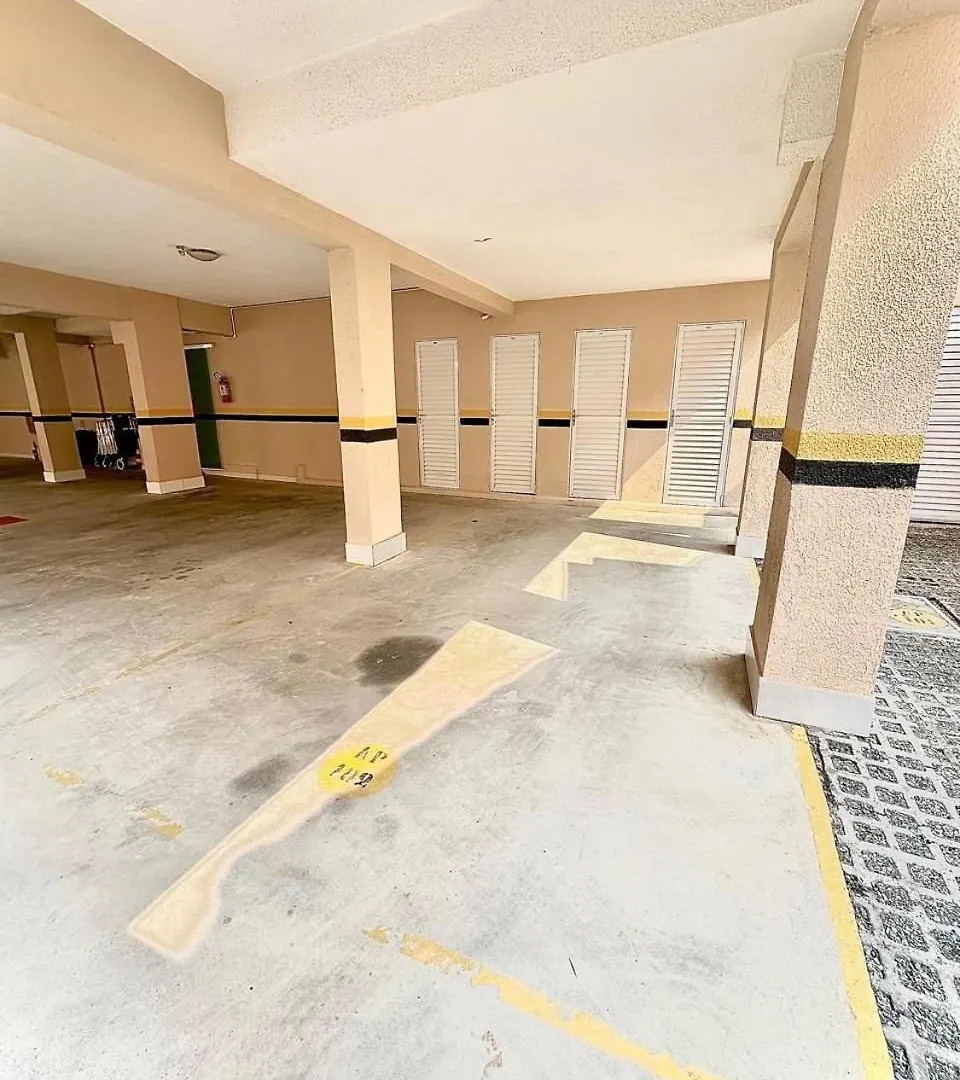 175 - Lindo Apartamento 3 Dormitorios Na Praia De Bombas 邦比尼亚斯 公寓