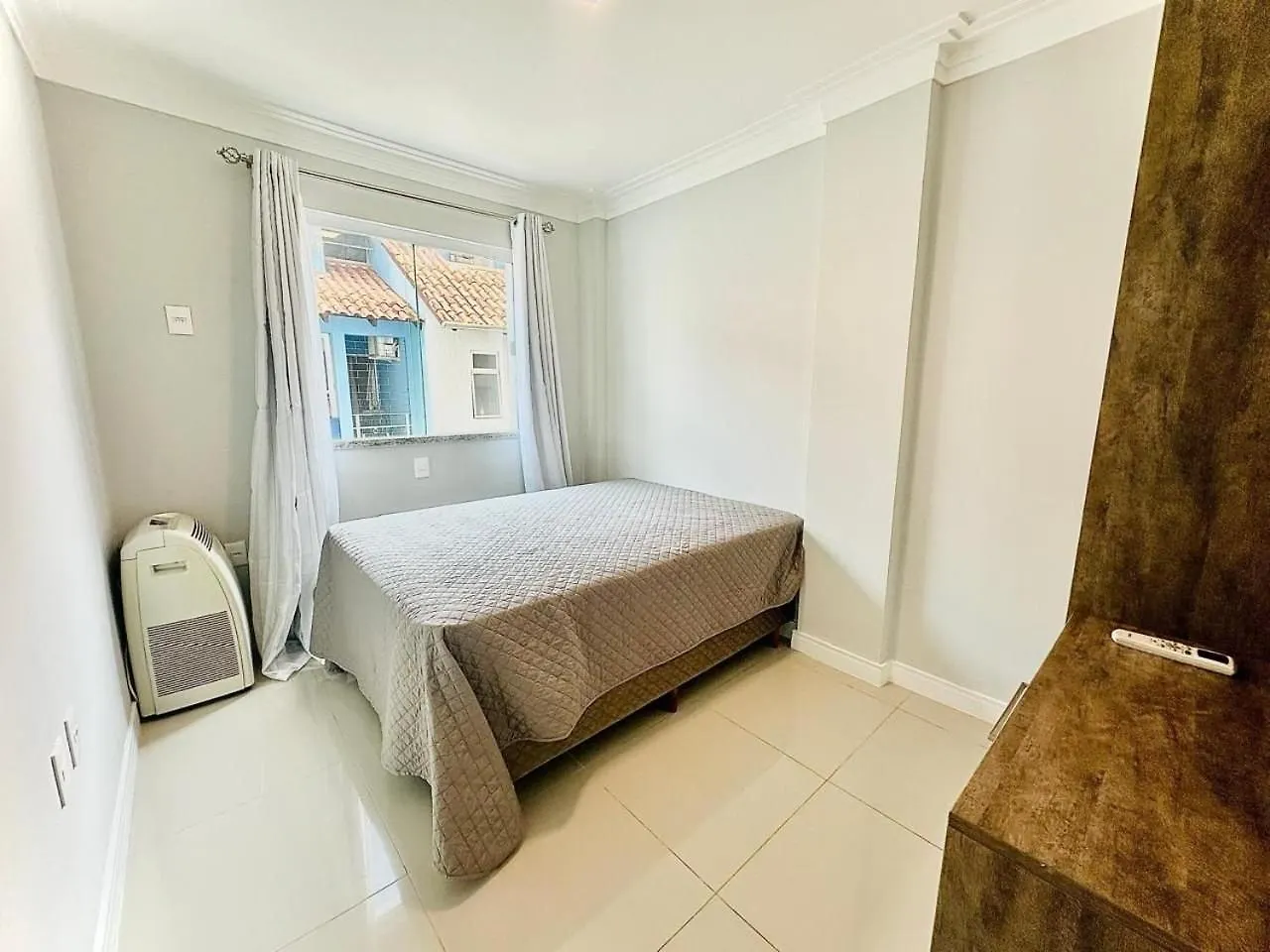 175 - Lindo Apartamento 3 Dormitorios Na Praia De Bombas 邦比尼亚斯 巴西