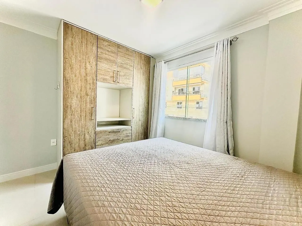 公寓 175 - Lindo Apartamento 3 Dormitorios Na Praia De Bombas 邦比尼亚斯